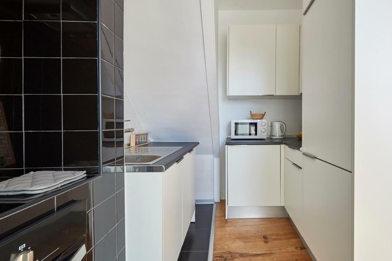 Charming Apartment Em Belem-Books And Canvas ลิสบอน ภายนอก รูปภาพ