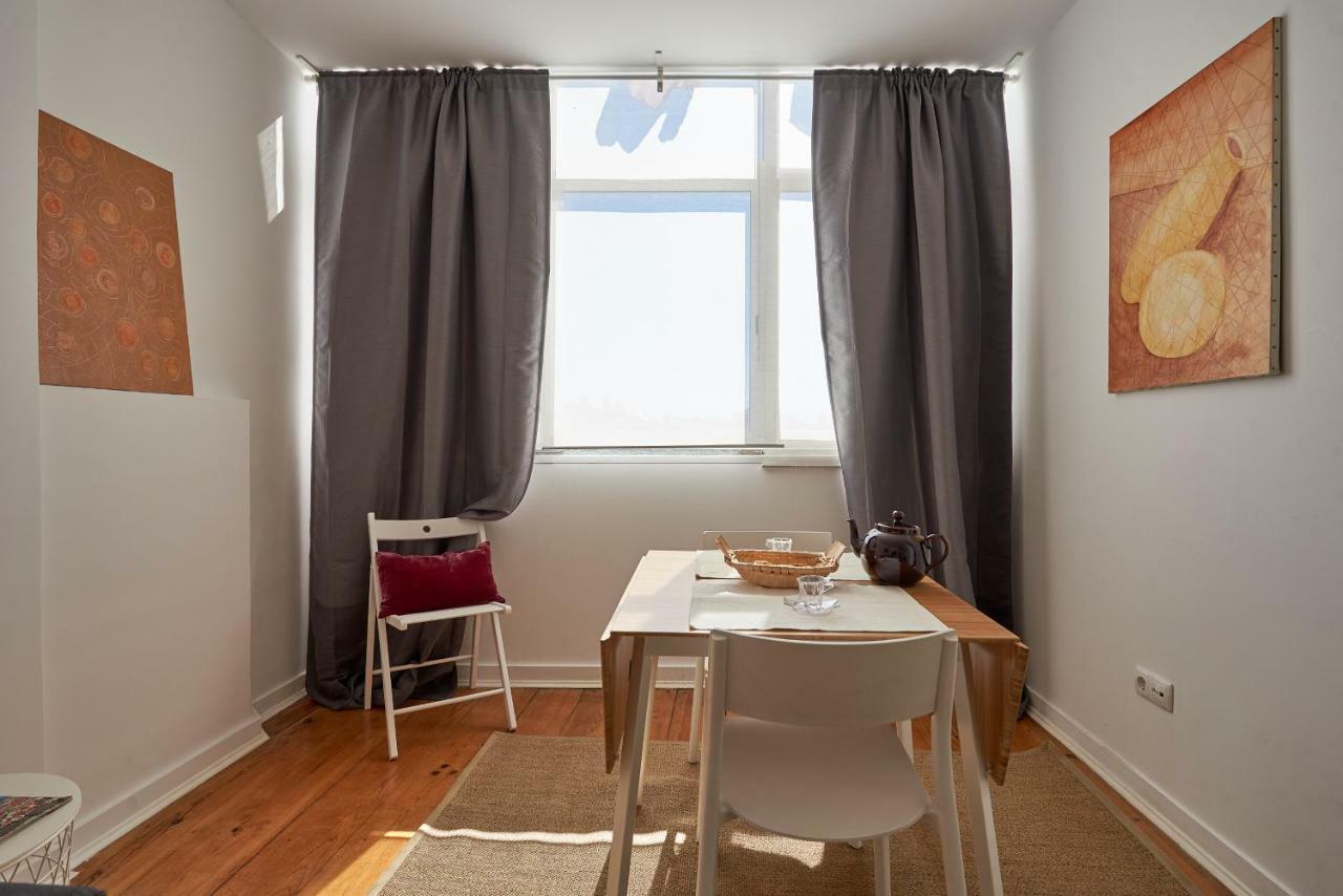 Charming Apartment Em Belem-Books And Canvas ลิสบอน ภายนอก รูปภาพ