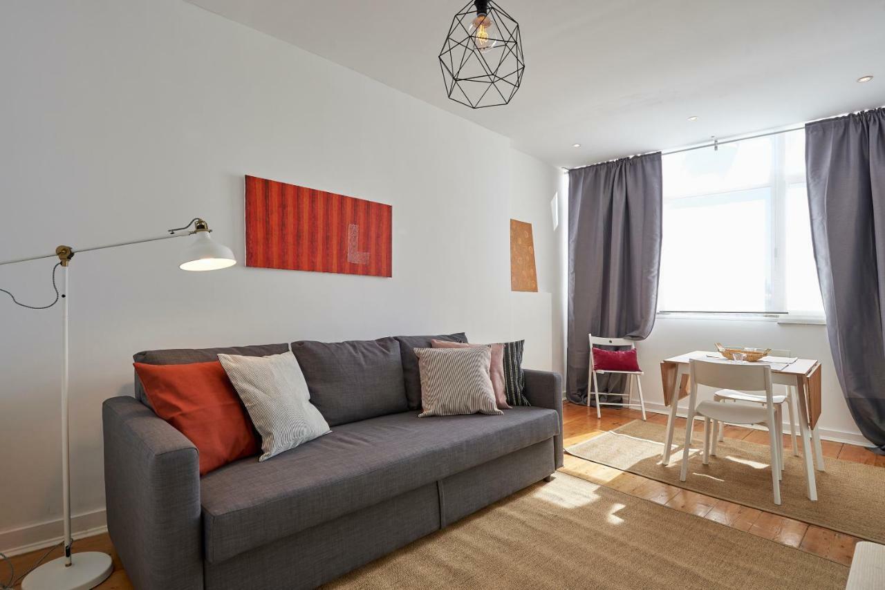 Charming Apartment Em Belem-Books And Canvas ลิสบอน ภายนอก รูปภาพ